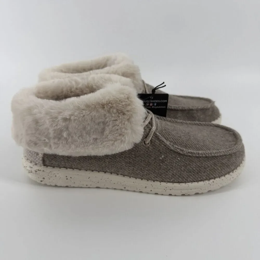 NEW Hey Dude Britt Fur Lined Slip On Shoes Women 9 Tan Brown Cozy Loafers Casual